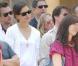 Katie Holmes et Tom Cruise lors de l'inaugration de l'étoile de Cameron Diaz sur le Walk of Fame à Hollywood le 22 juin 2009 : un duo très attentif... 