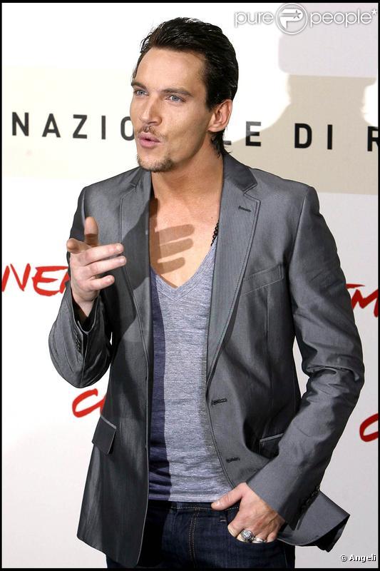 Jonathan Rhys-Meyers