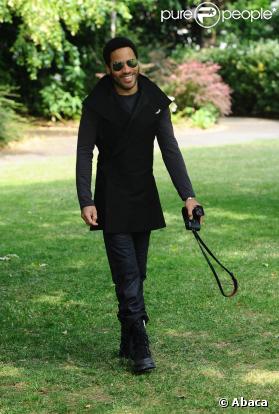 Lenny Kravitz à Londres, pendant sa tournée Let Love Rule Tour