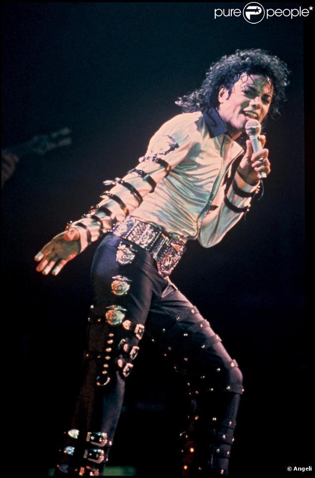 Michael Jackson en concert à Londres en 1988. 