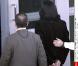 Michael Jackson arrive au Santa Barbara Sheriff's Department. Novembre 2003 