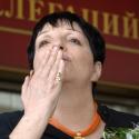 Liza Minnelli est effondrée par la mort de son ami mais sera demain en tête de la Gay Pride !