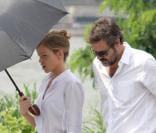 Hilary Swank et Jeffrey Dean Morgan sur le tournage de The Resident, à New York, le 1er juillet 2009 !