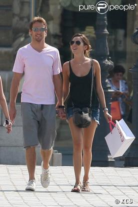Jenson Button et  Jessica Michibata, lors d'un week-end romantique à Paris, fin juin 2009 ! 