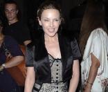 Kylie Minogue au défilé Jean-Paul Gaultier  lors de la Fashion Week parisienne, le 8 juillet 2009