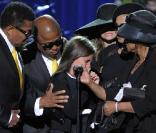 Paris Jackson s'est effondrée après son hommage vibrant à son père Michael Jackson au Staples Center le 7/07/2009 