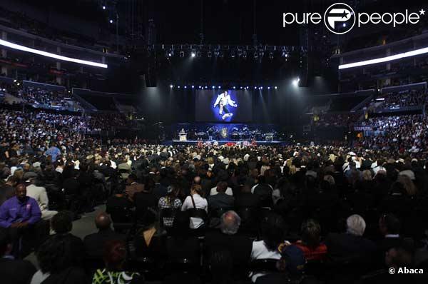 Le cercueil de Michael Jackson au Staples Center