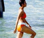 Halle Berry dans 