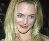 Heather Graham exhibe un ravissant décolleté... 