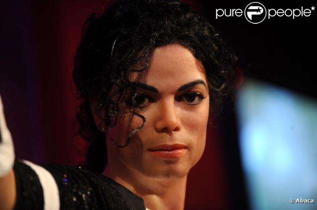 La statue de cire de Michael Jackson version... Musée Tussauds