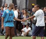 Thierry Henry et Tony Parker participent à un match de foot de charité à New York