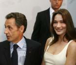 Carla Bruni er son mari à L'Aquila