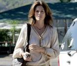 Total look beige pour Cindy Crawford, qui se balade tranquillement dans les rues de L.A ! 