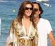 Cindy Crawford, sublime dans son petit short et sa magnique tunique ample ! Au Nikki Beach de St Tropez