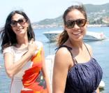Rosario Dawson et Maria Grazia Cucinotta quittent le 7e Festival Global sur l'île d'Ischia, en Italie, le 16 juillet 2009 !