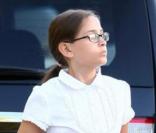 Paris et Prince Michael se rendant dans une école de Témoins de Jéhovah le 14 juillet 2009 