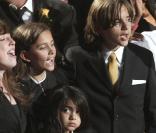 Prince Michael, Paris et Prince Michael II alias Blanket lors de l'hommage publique de Michael Jackson