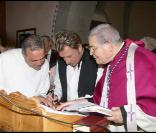 Johnny Hallyday au cours du baptême de Joy à Gstaad en Suisse le 5 juillet 2009