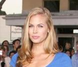 Brooke Burns à la première du film  What happens in Vegas , à Hollywood.