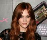  Ashlee Simpson lors de la soirée T-Mobile celebrates the new Sidekick LX aux studios Paramount à Los Angeles. 
 &nbsp; 