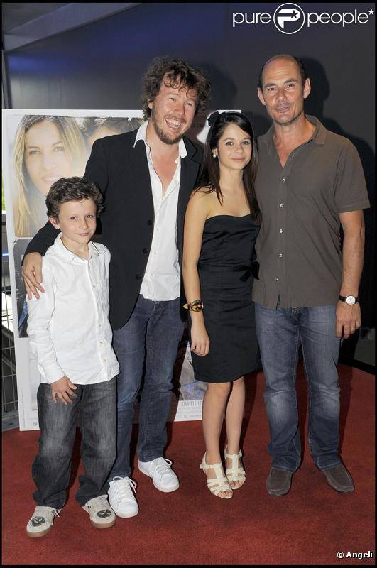 Ivan Calbérac, Jean-Baptiste Fonck, Bertille Chabert et Bernard Campan à la première du film  Une semaine sur deux (et la moitié des vacances scolaires) . Le 20/07/09