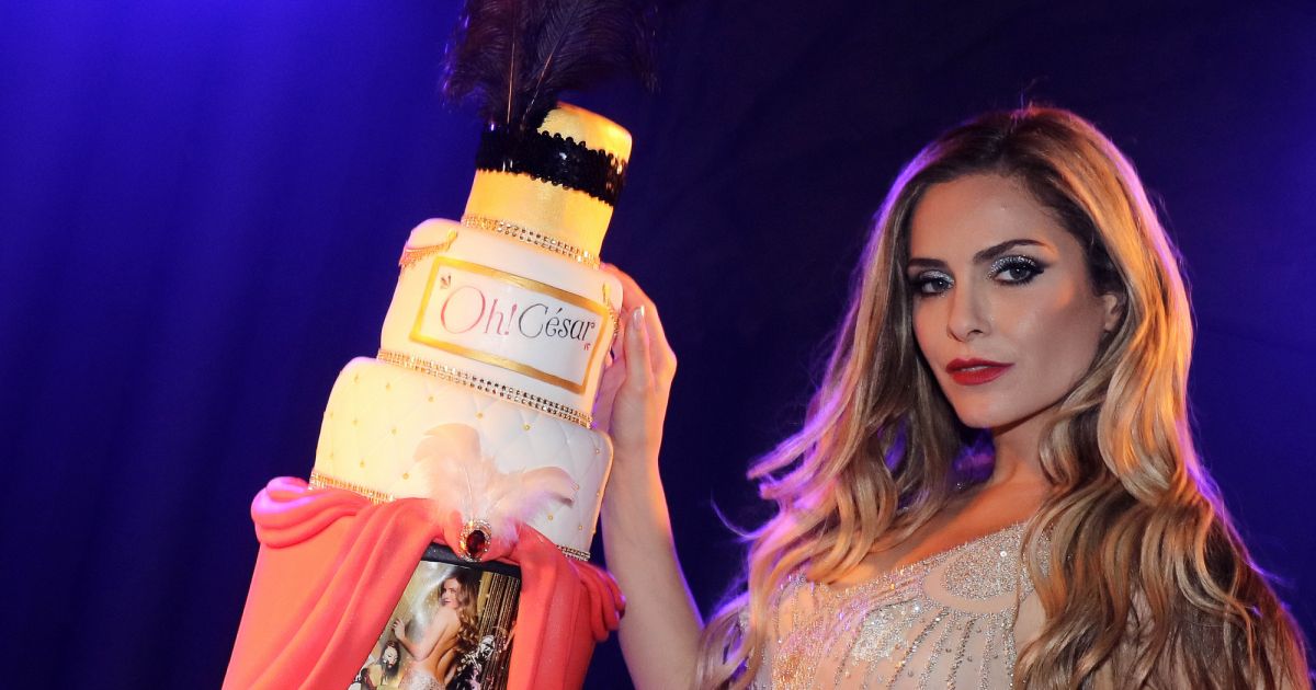 Anniversaire De Clara Morgane Ans Sur La Sc Ne Du Oh C Sar C Sar Palace L Occasion