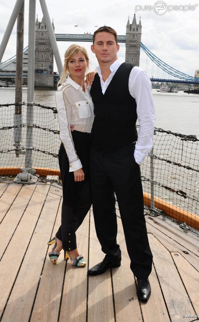 Sienna Miller et Channing Tatum lors du photocall de G.I. Joe : Le réveil du Cobra à Londres le 22 juillet 2009