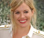 Sienna Miller lors du photocall de G.I. Joe : Le réveil du Cobra à Londres le 22 juillet 2009