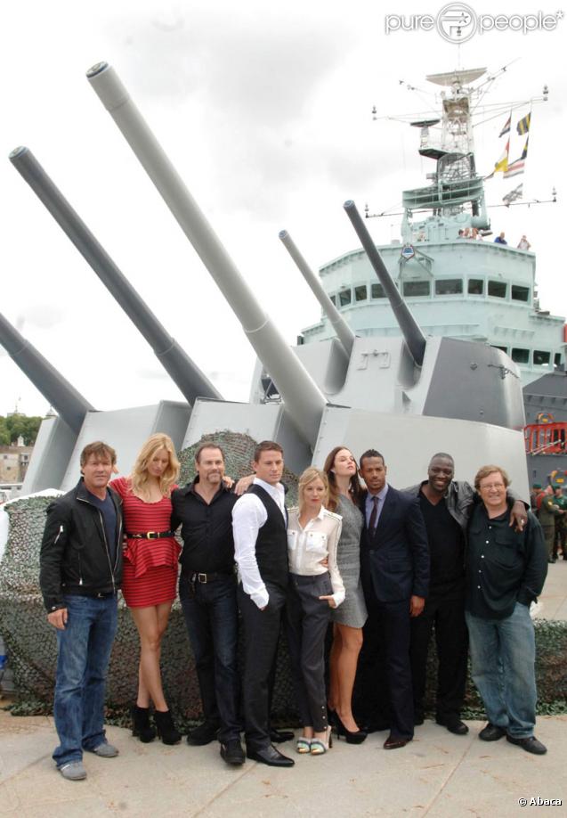 Dennis Quaid, Karolina Kurkova, Stephen Sommers, Channing Tatum, Sienna Miller, Rachel Nichols, Marlon Wayans et Adewale Akinnuoye-Agbaje lors du photocall de G.I. Joe : Le réveil du Cobra à Londres le 22 juillet 2009