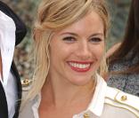 Sienna Miller lors du photocall de G.I. Joe : Le réveil du Cobra à Londres le 22 juillet 2009