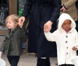 Angelina Jolie et ses filles Shiloh et Zahara
