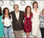 De g à dt : Teri Hatcher, Eva Longoria, Marc Cherry, Dana Delany, Brenda Strong et Kathryn Joosten