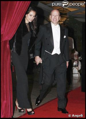 Bruce Willis et sa femme Emma Heming aux 18 ans de Scout LaRue, au restaurant Cicada, à Los Angeles. 17/07/09