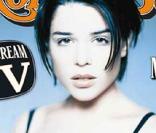 Neve Campbell nous manque au cinéma, surtout en voyant ces couvertures !