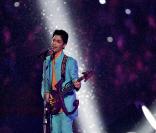 Prince en concert lors du Super Bowl 2007<br />