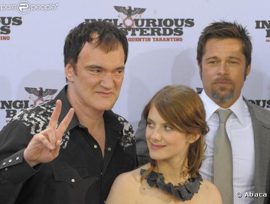 Quentin Tarantino, Mélanie Laurent et Brad Pitt, lors de l'avant-première allemande d' Inglourious Basterds , à Berlin, le 28 juillet 2009 !