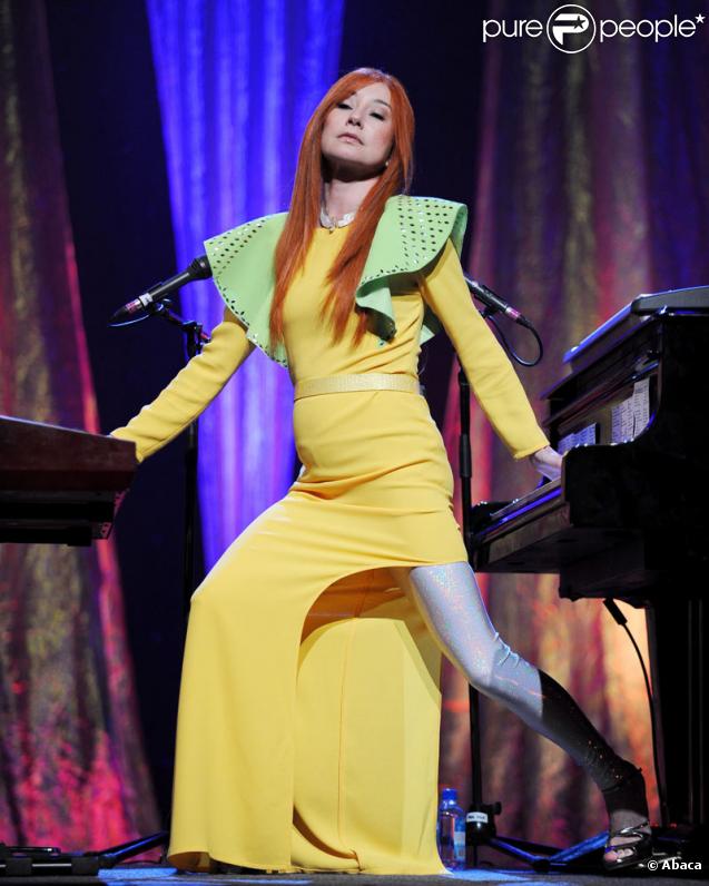  Tori Amos lors de son concert au Fillmore Auditorium de San Francisco, en Californie, le 29 juillet 2009. Plus rousse que jamais, la belle donne tout sur scène. Ses fans ont dû etre ravis ! 