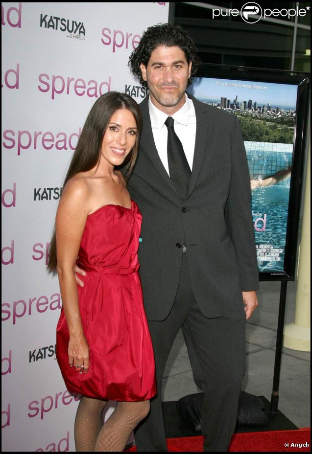 Soleil Moon Frye et Jason Goldberg, lors de l'avant-première de  Toy Boy , à l'ArcLight Theatre d'Hollywood, à Los Angeles, le 3 août 2009 !