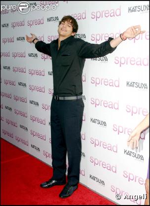 Ashton Kutcher, lors de l'avant-première de  Toy Boy , à l'ArcLight Theatre d'Hollywood, à Los Angeles, le 3 août 2009 !