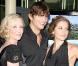 Anne Heche, Ashton Kutcher et Margarita Levieva, lors de l'avant-première de  Toy Boy , à l'ArcLight Theatre d'Hollywood, à Los Angeles, le 3 août 2009 !