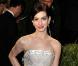 Anne Hathaway sacrée par Vanity Fair. 