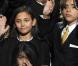 Les enfants de Michael Jackson, Paris, Prince Michael I et Prince Michael II alias Blanket 