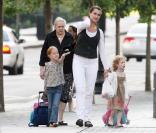 Brooke Shields et ses deux filles Rowan et Grier à Boston (1er août 2009)