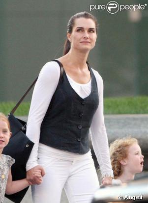 Brooke Shields et ses deux filles Rowan et Grier à Boston (1er août 2009)