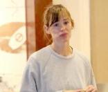 Jennifer Garner et sa fille aînée Violet vont chez Starbuck (Brentwood, 16 août 2009)