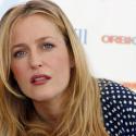 Gillian Anderson : le temps d'X-files est loin... mais à 41 ans, elle est aussi belle que naturelle !