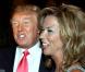 Donald Trump et Heather Kerzner, à l'occasion de l'élection de Miss Univers 2009, à Nassau, aux Bahamas, le 23 août 2009 !