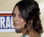 La jolie Mila Kunis, lors de l'avant-première d' Extract , de Mike Judge, à l'ArcLight Theatre d'Hollywood, à Los Angeles, le 24 août 2009 !