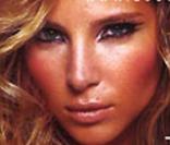 Elsa Pataky en couverture de Looc 