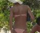 Gisele Bündchen, une future maman aux courbes ravageuses qui n'échappe pas au bikini effet string... 
